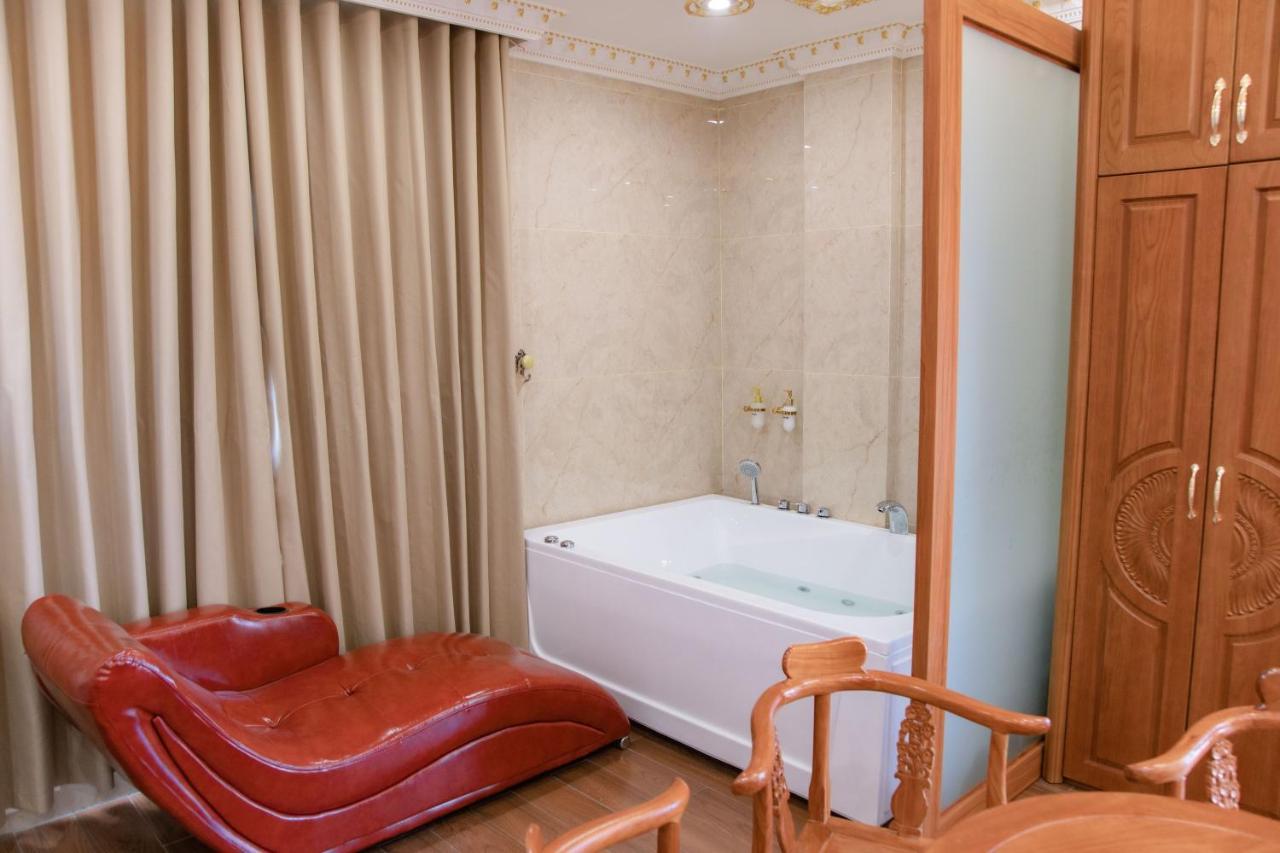 Tri Tam Hotel - Khach San Tri Tam Ben Luc Luaran gambar